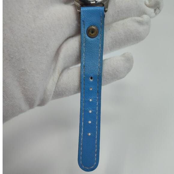 Rare Vintage Minnie Mouse Holding Teddy Bear Watch - Picture 9 of 12